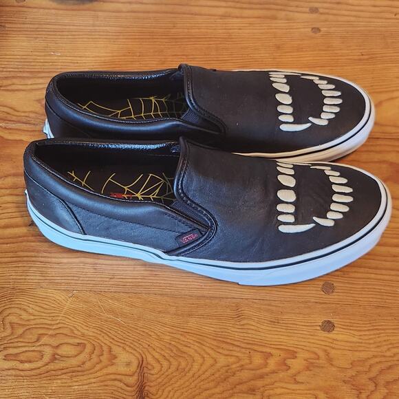 VANS FANGS BLACK LEATHER SNEAKERS MENS 10.5 HALLOWEEN VAMPIRE GOTHIC DARK SKATER - Picture 2 of 7